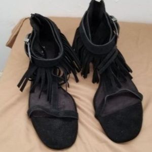 AEROSOLE Suede Fringed Flat Sandals (NWOT)